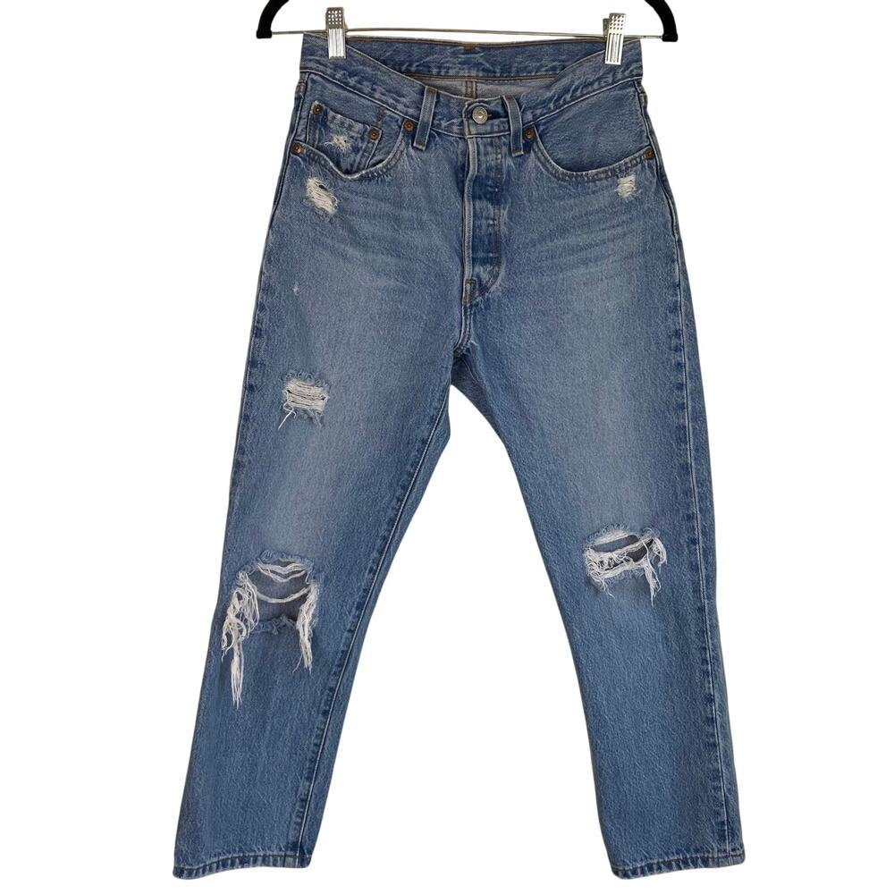 Levi’s 501 Original Cropped Womens Jeans Light Wash Distressed Vintage Wash 26 - Picture 2 of 16